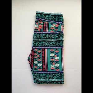 LuLaRoe Tall & Curvy Leggings